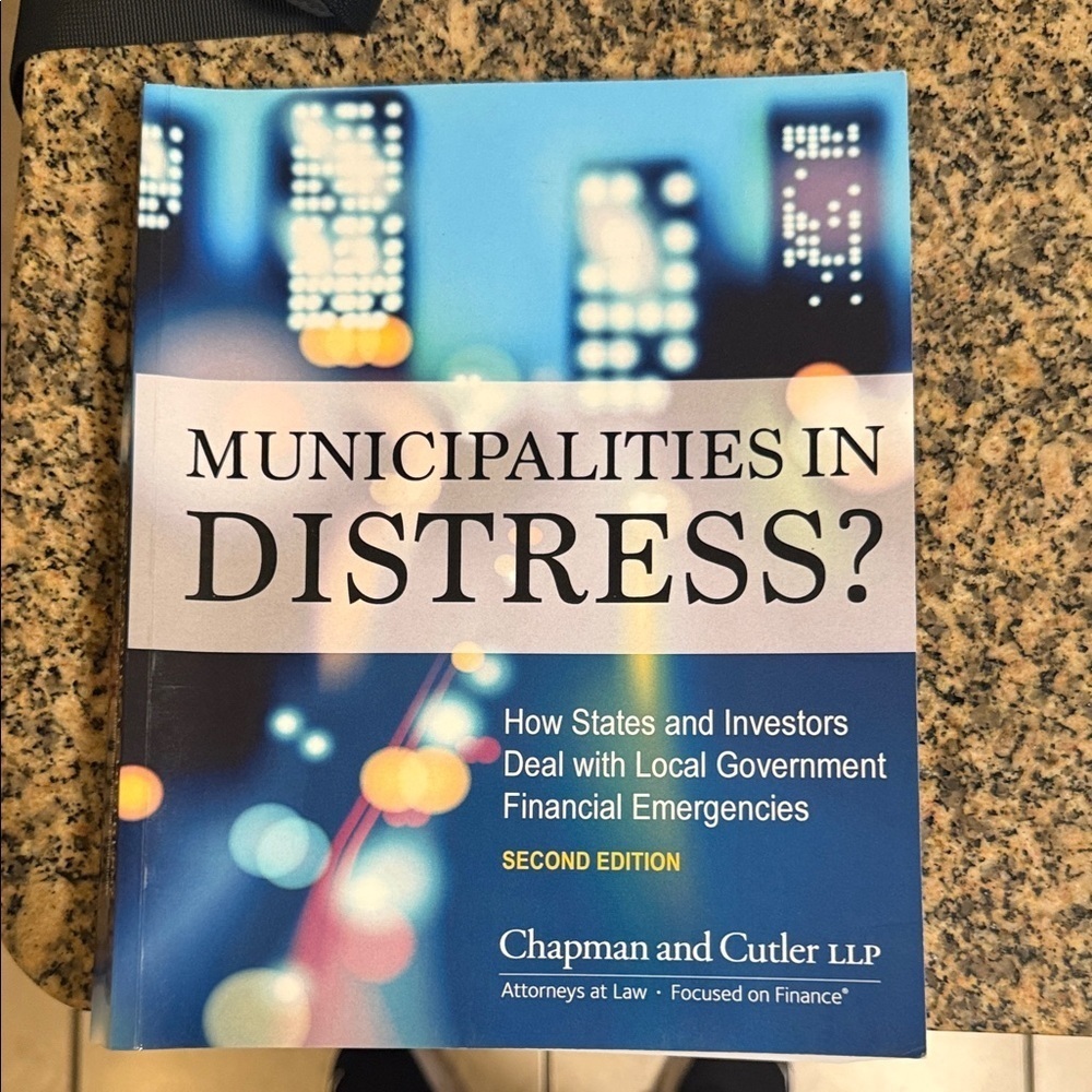 Municipalities in Distress? Book
